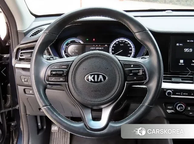 Kia The New Niro id 3697516 из Кореи 18