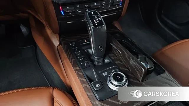 Maserati Quattroporte id 3037583 из Кореи 18