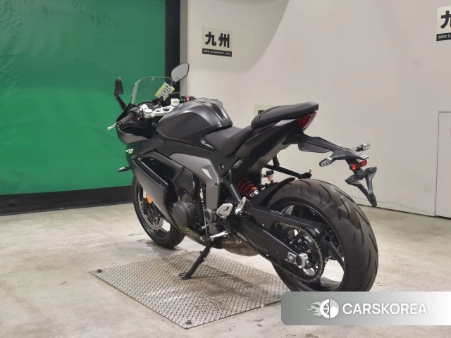 Triumph DAYTONA 660 id 4365379 из Японии 8