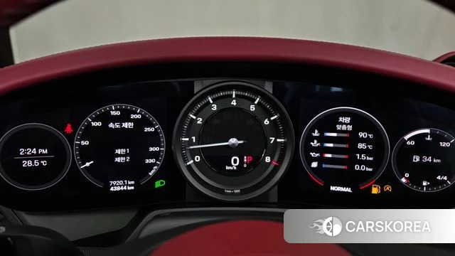 Porsche 911(992) id 4594237 из Кореи 18
