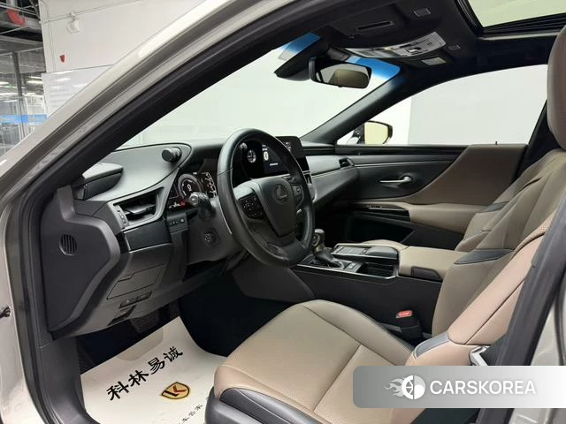 Lexus ES id 4272574 из Китая 28
