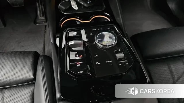 BMW 5 Series (G60) id 3436821 из Кореи 18