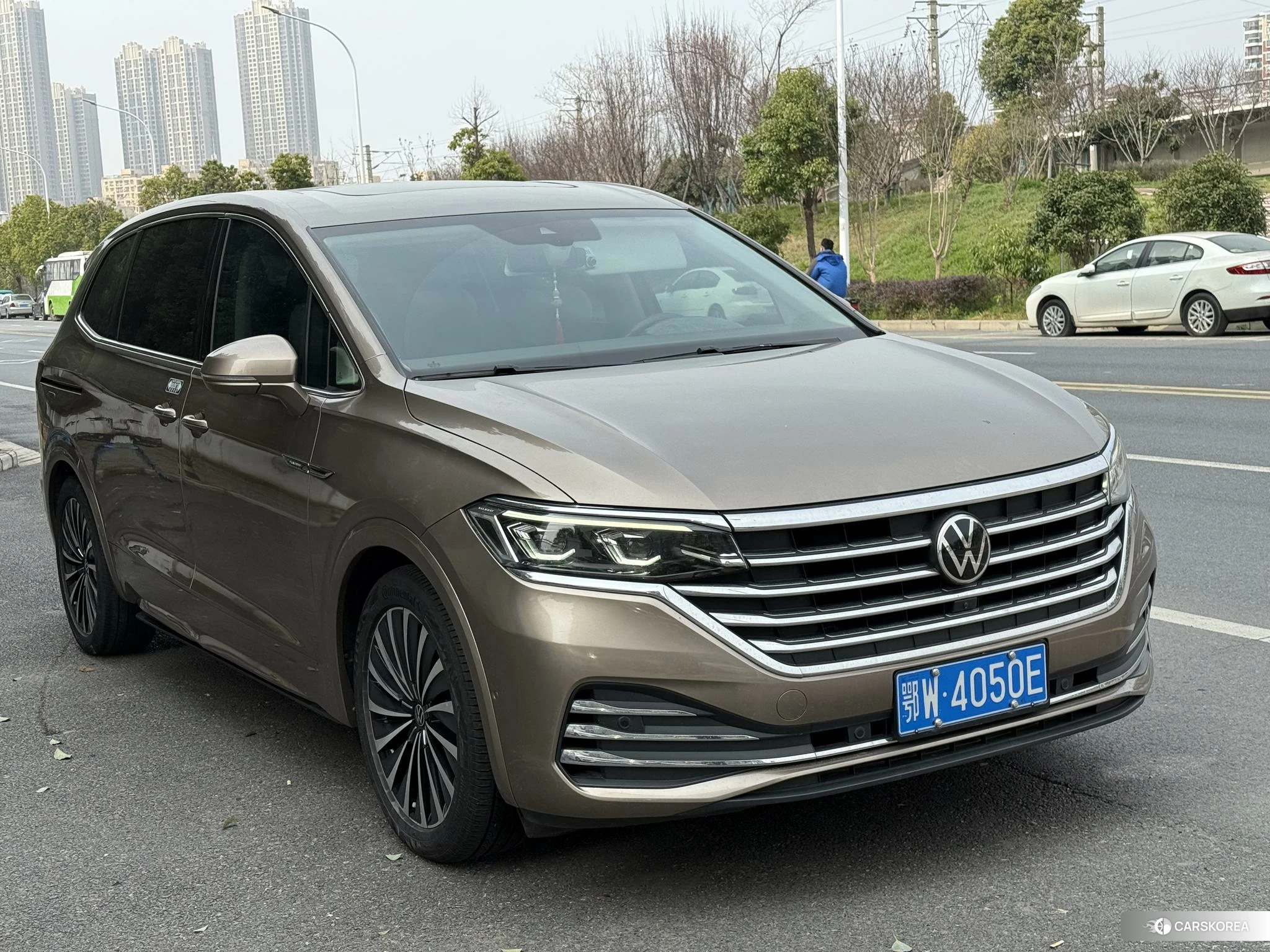 Volkswagen Weiran id 4467859 из Китая 14