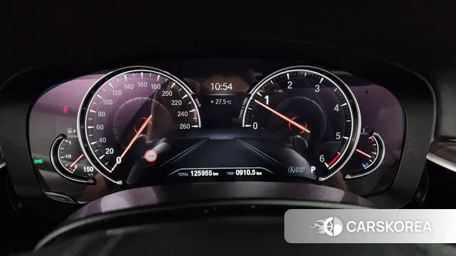 BMW 5 Series (G30) id 3039538 из Кореи 18