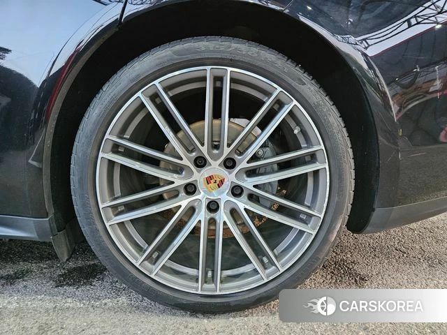 Porsche Panamera (971) id 4298844 из Кореи 18