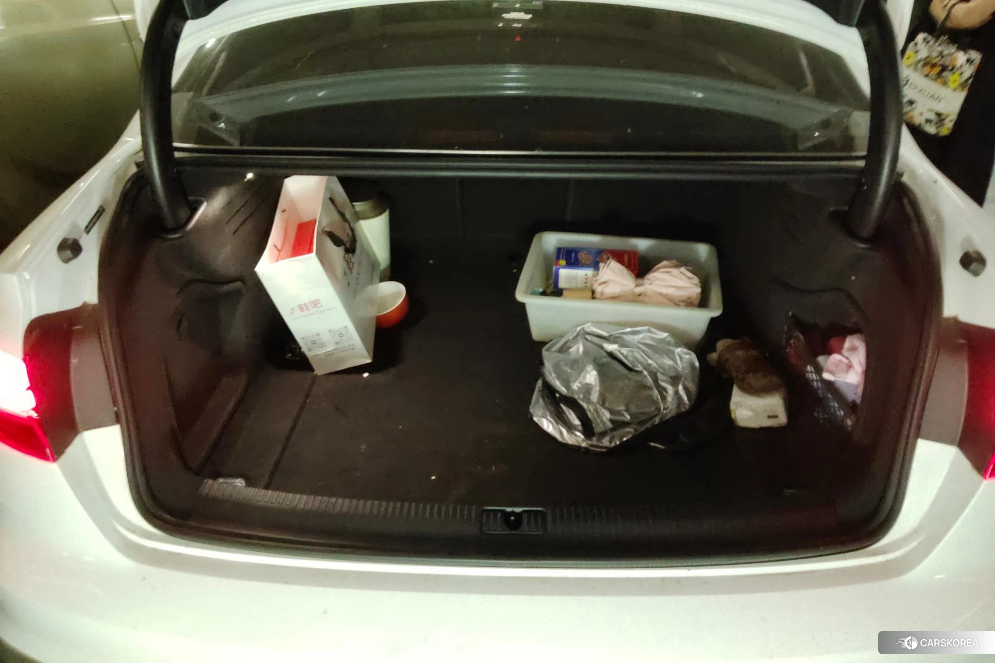 Audi A4L id 4461641 из Китая 15