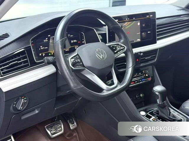 Volkswagen Tiguan L id 4328667 из Китая 8