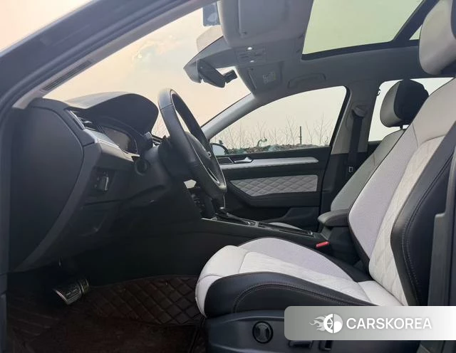Volkswagen Magotan id 3902104 из Китая 8