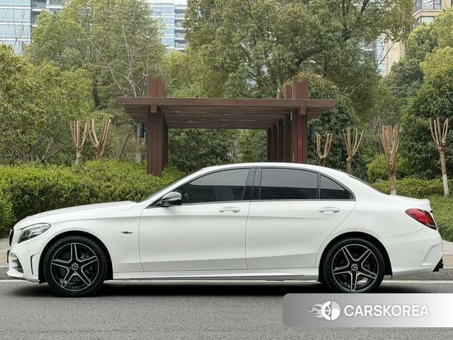 Mercedes-Benz Class C id 4271712 из Китая 16