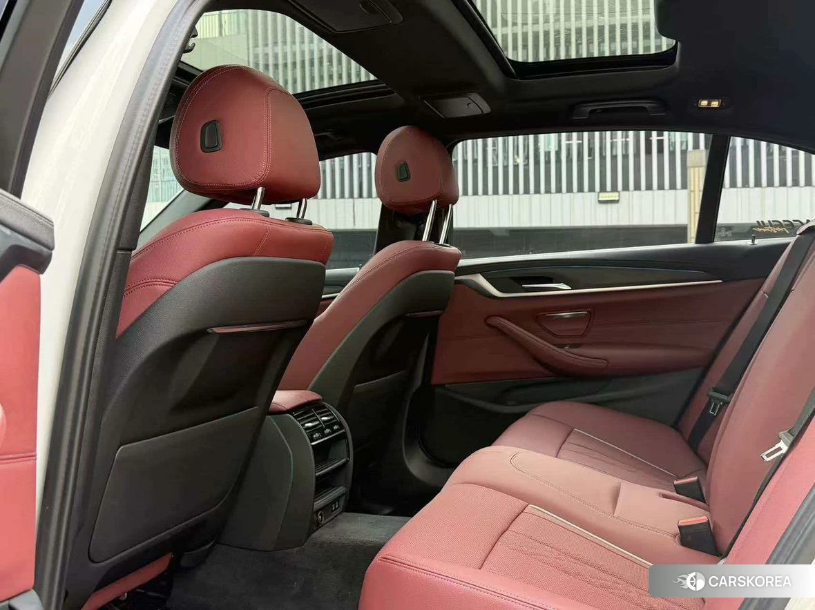 BMW 5 series PHEV id 4440824 из Китая 8