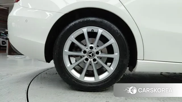 Mercedes-Benz A-Class W177 id 3530506 из Кореи 18