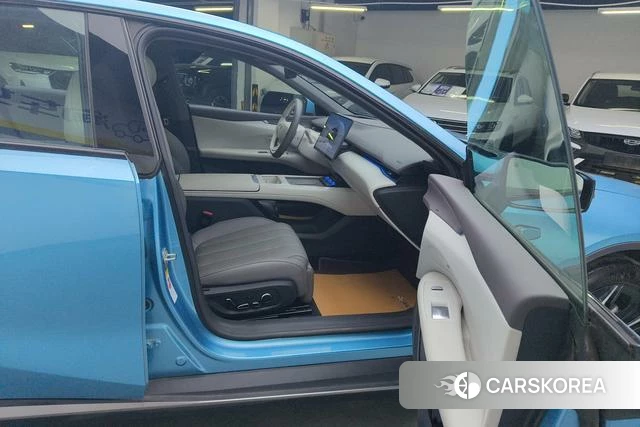 Dark blue car Dark blue L07 id 4212325 из Китая 15