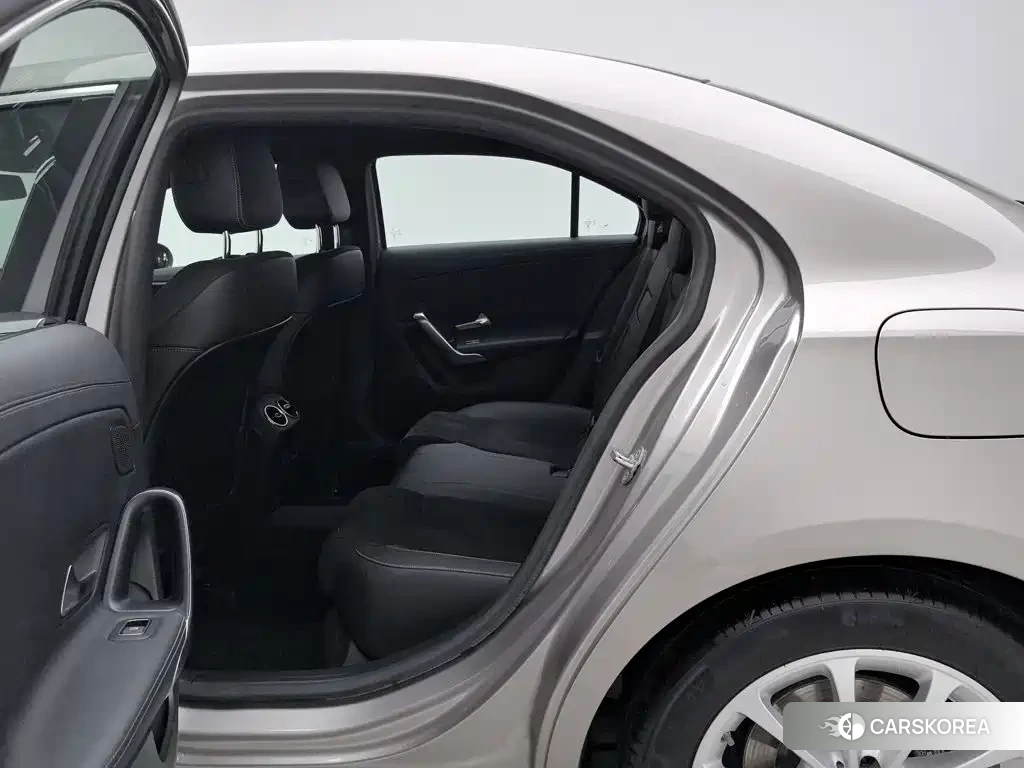 Mercedes-Benz A-Class id 4679997 из Китая 22