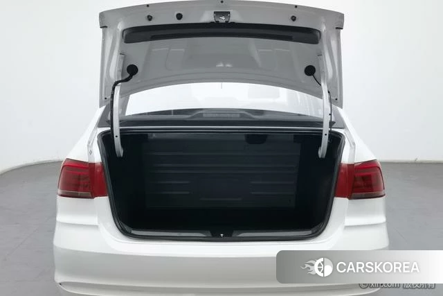 Volkswagen Santana id 4279095 из Китая 22