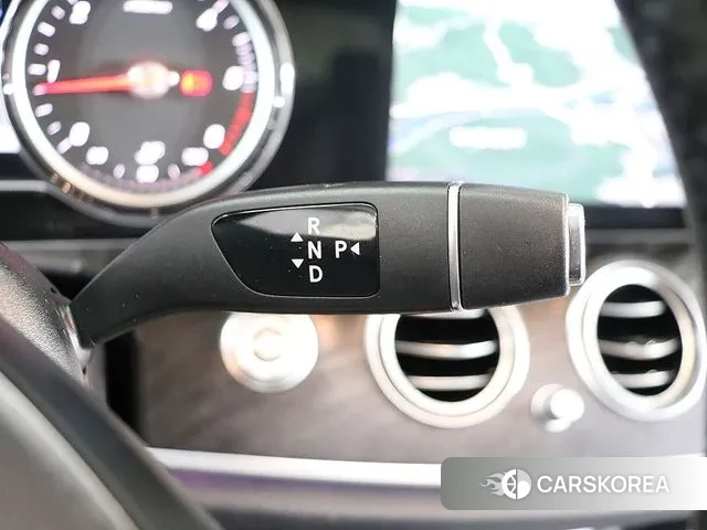 Mercedes-Benz E-Class W213 id 3599076 из Кореи 18