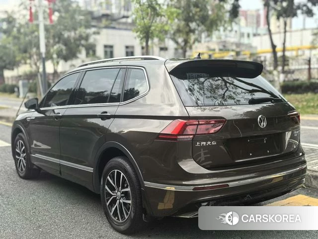 Volkswagen Tiguan L PHEV id 4213021 из Китая 20