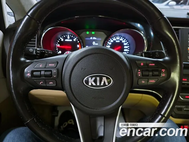 Kia The New Carnival id 2760778 из Кореи 18