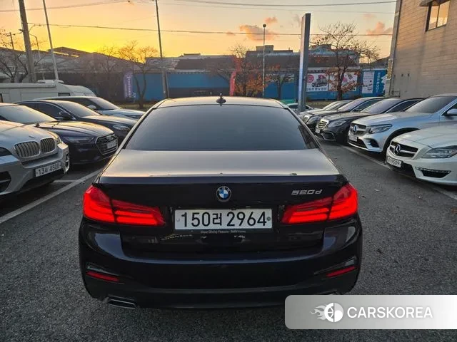 BMW 5 Series (G30) id 3425903 из Кореи 18