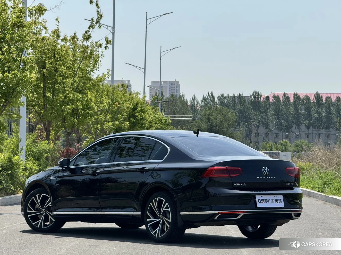 Volkswagen Magotan id 4453967 из Китая 17