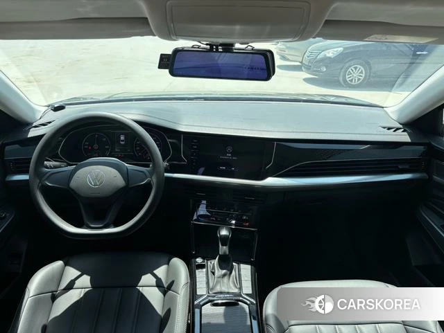Volkswagen Passat PHEV id 4279188 из Китая 18
