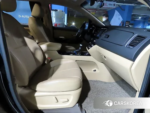 Kia The New Carnival id 3705882 из Кореи 18