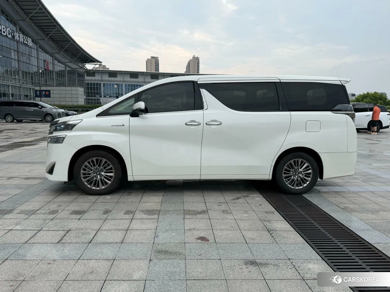 Toyota Wilfa id 4493030 из Китая 8