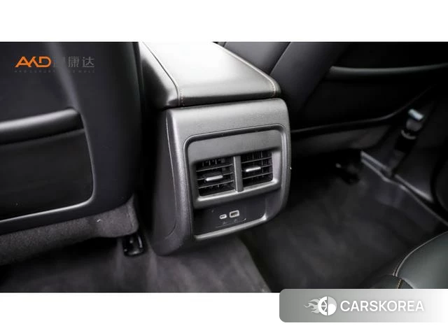 Cadillac XT4 id 4254593 из Китая 8