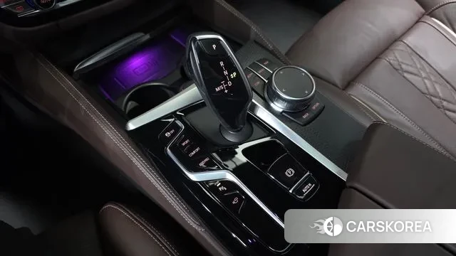 BMW 5 Series (G30) id 3360108 из Кореи 18