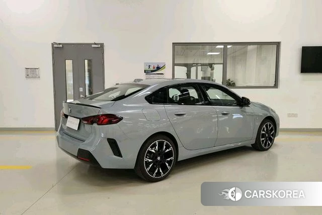 BMW 2 series id 4290857 из Китая 12
