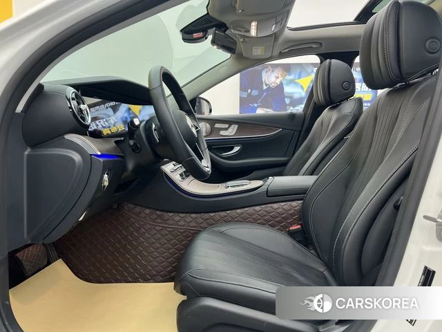 Mercedes-Benz E-class id 4256075 из Китая 31