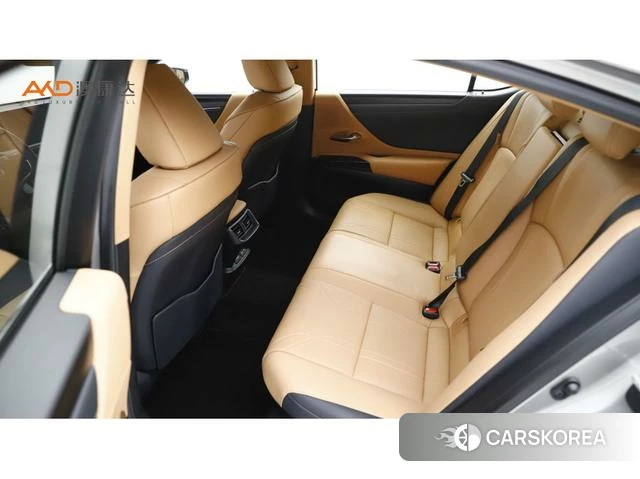 Lexus ES id 4277311 из Китая 8