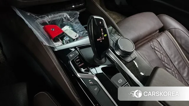 BMW 5 Series (G30) id 3672591 из Кореи 18