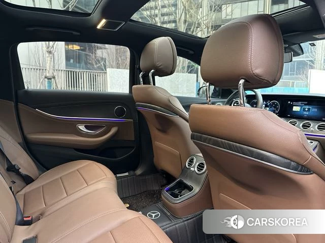 Mercedes-Benz E-class id 4271448 из Китая 9