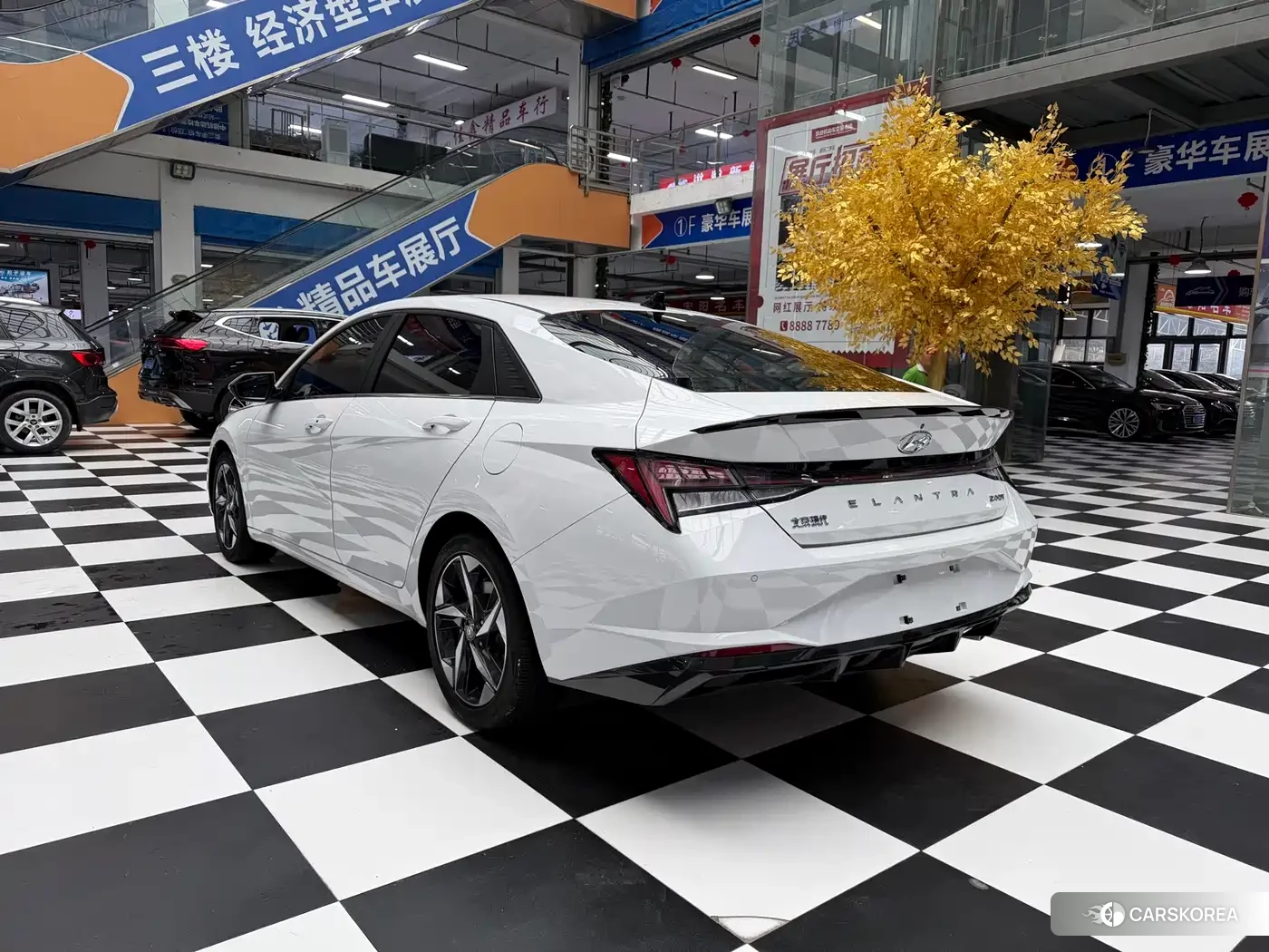 Hyundai Elantra id 4554095 из Китая 16