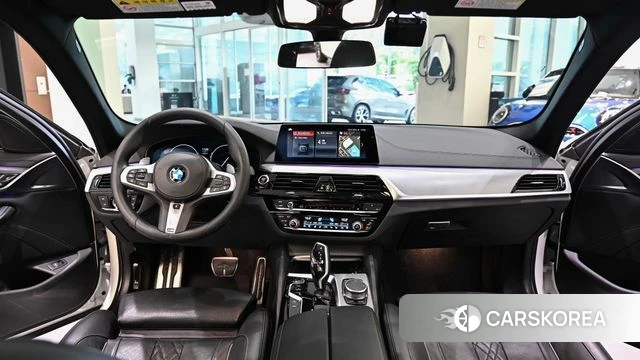 BMW 5 Series (G30) id 4770438 из Кореи 18