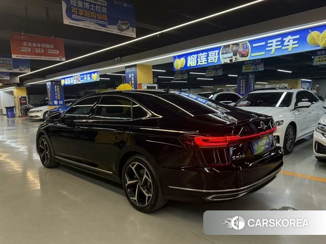 Volkswagen Passat id 4278615 из Китая 18