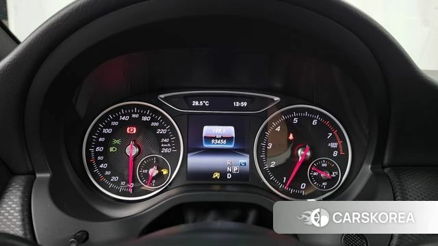 Mercedes-Benz A-Class W176 id 4551972 из Кореи 18