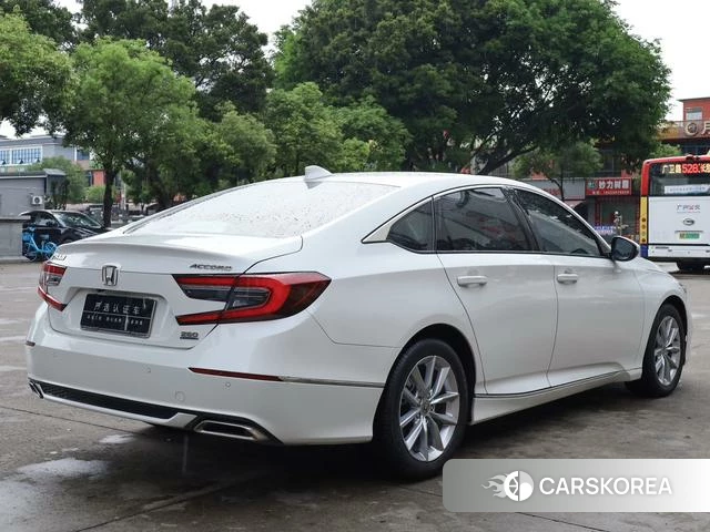 Honda Accord id 4348647 из Китая 28
