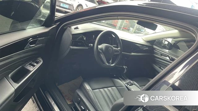 Volkswagen Passat PHEV id 4297735 из Китая 8
