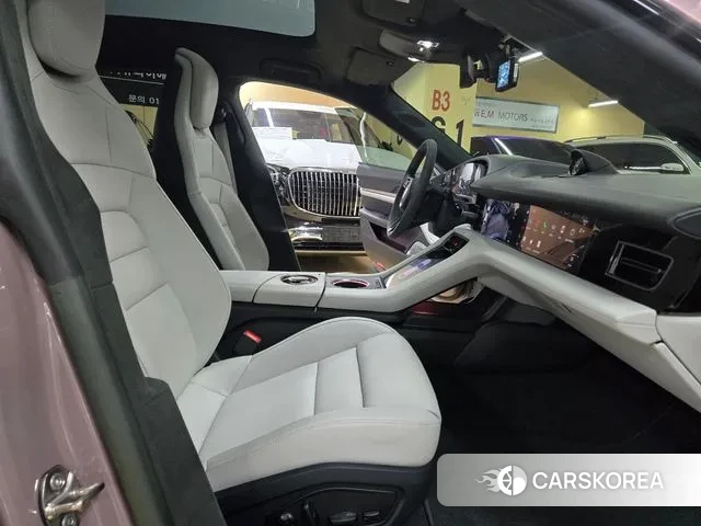 Porsche Taycan id 2939325 из Кореи 18