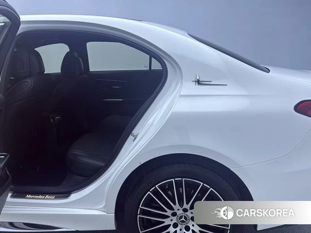 Mercedes-Benz Class C id 4266059 из Китая 18