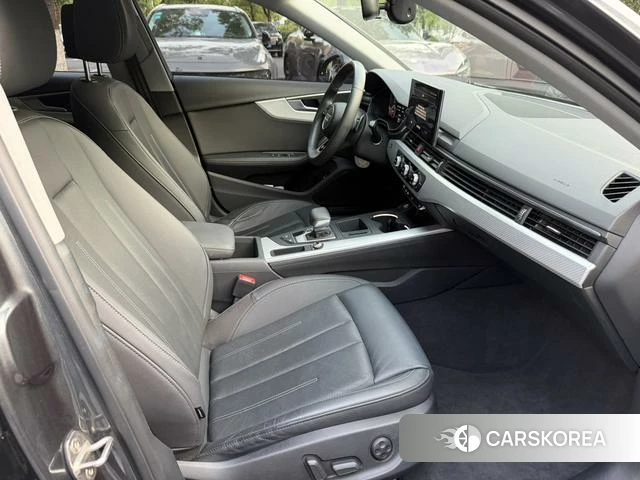 Audi A4L id 4374592 из Китая 12