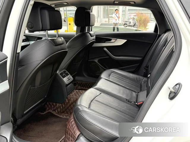 Audi A4L id 4328620 из Китая 8