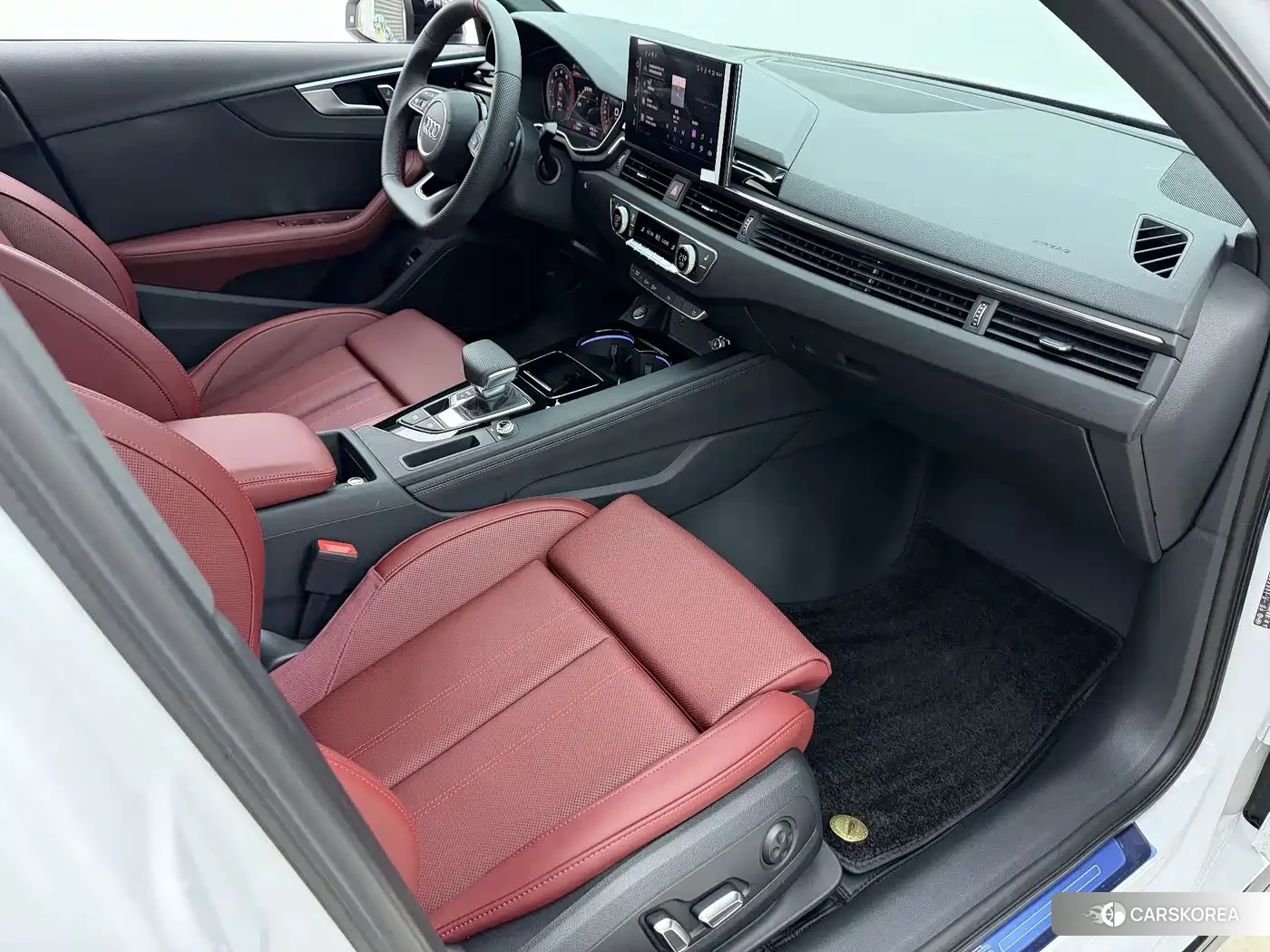 Audi A4L id 4681132 из Китая 20
