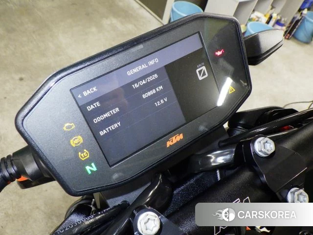 KTM 890 DUKE R id 3957894 из Японии 34