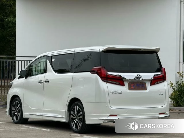 Toyota Elfa id 4222253 из Китая 10