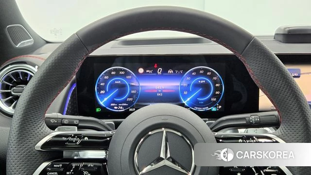 Mercedes-Benz EQB X243 id 3810838 из Кореи 18