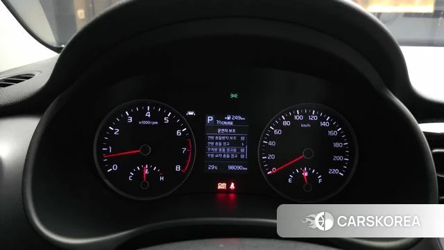 Kia Stonic id 4672636 из Кореи 18
