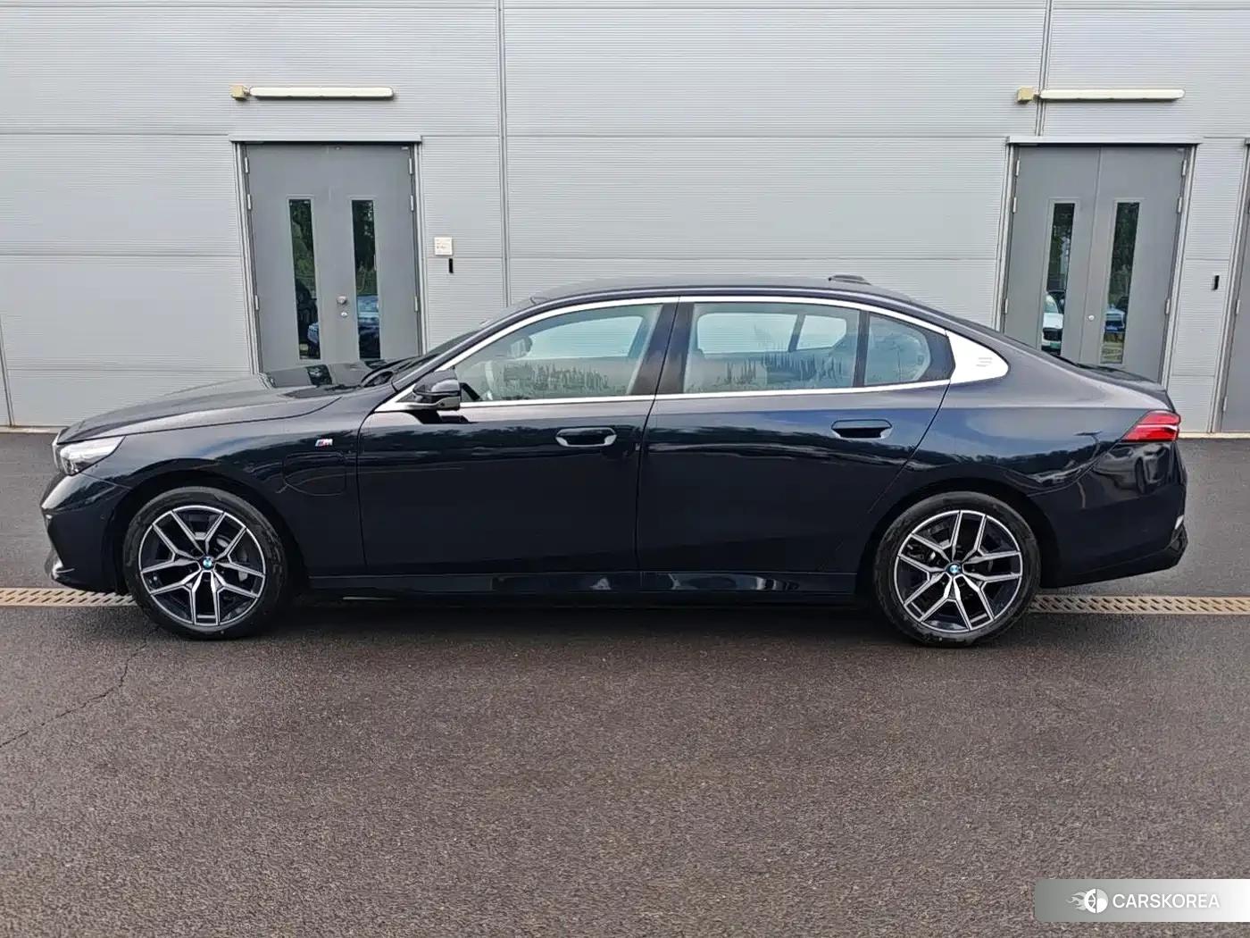 BMW i5 id 4589532 из Китая 12