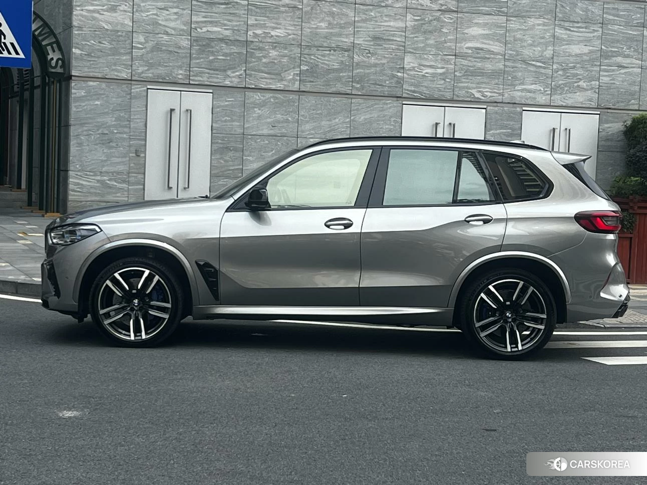BMW X5 M id 4461854 из Китая 17